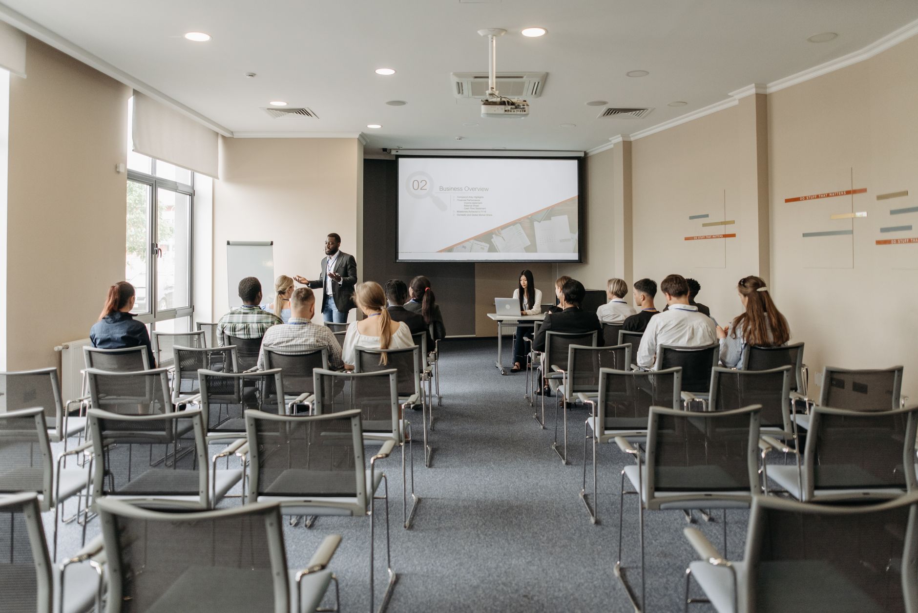 Akademie Vektor — kurzy a přihlášky